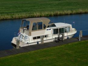 Houseboat 1050 Stern