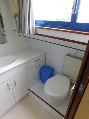 Houseboat 1050 Stern