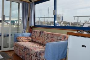 Safari Houseboat 1050