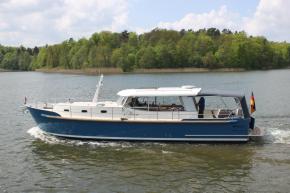 Luna 44